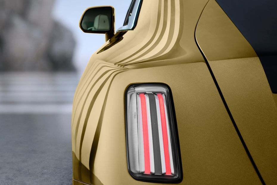 Tail lamp Image of Spectre