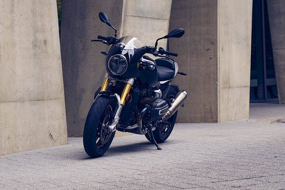 Front Left View of R 12 nineT