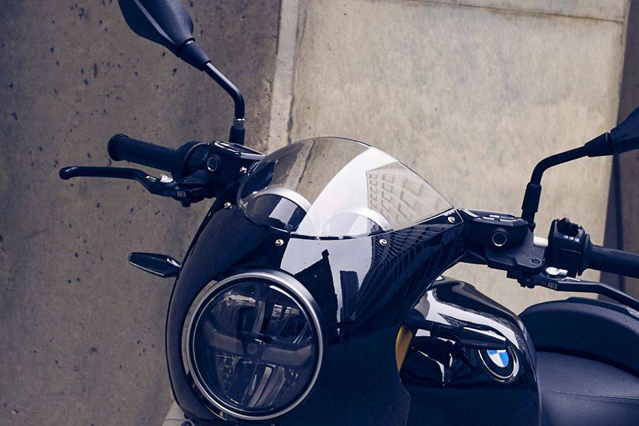 Windshield View of R 12 nineT