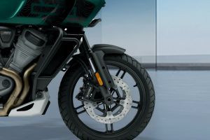 Front Mudguard & Suspension of Pan America 1250