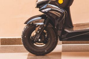 Front Mudguard & Suspension of Zaeden