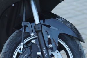 Front Mudguard & Suspension of Zaeden+