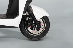 Front Tyre View of Zoop