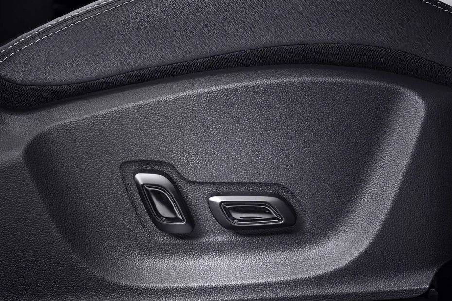 Seat adjustment controls/levers Image of ZS EV