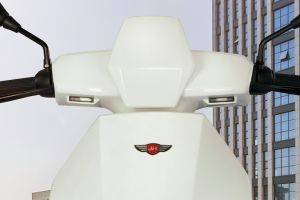 Front Indicator View of Alfa K1