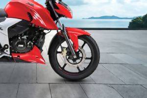 Front Tyre View of Apache RTR 160 4V