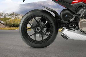 Rear Tyre View of Streetfighter V4