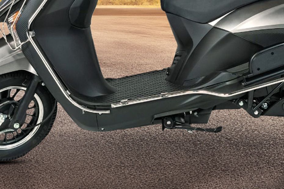 Foot Space View of E Scoot 504