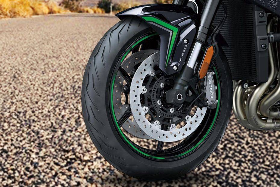 Front Tyre View of Z H2