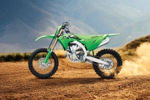 Left Side View of KX 450