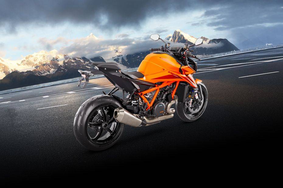 Rear Right View of 1390 Super Duke R