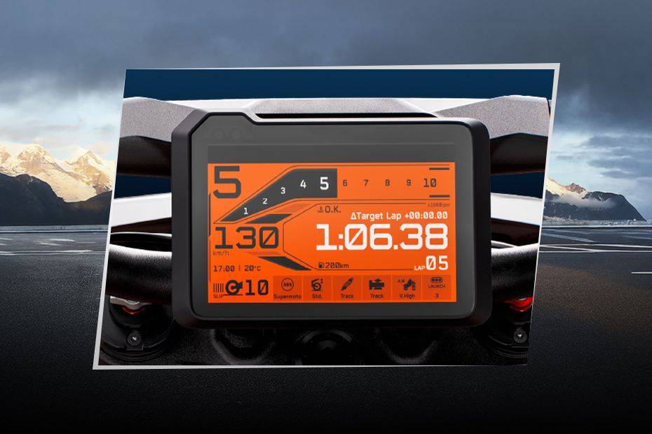 Speedometer of 1390 Super Duke R