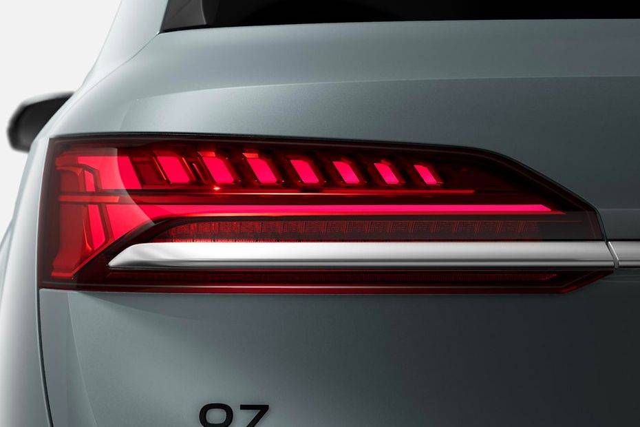 Tail lamp Image of Q7