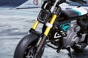 Front Mudguard & Suspension of CE 02