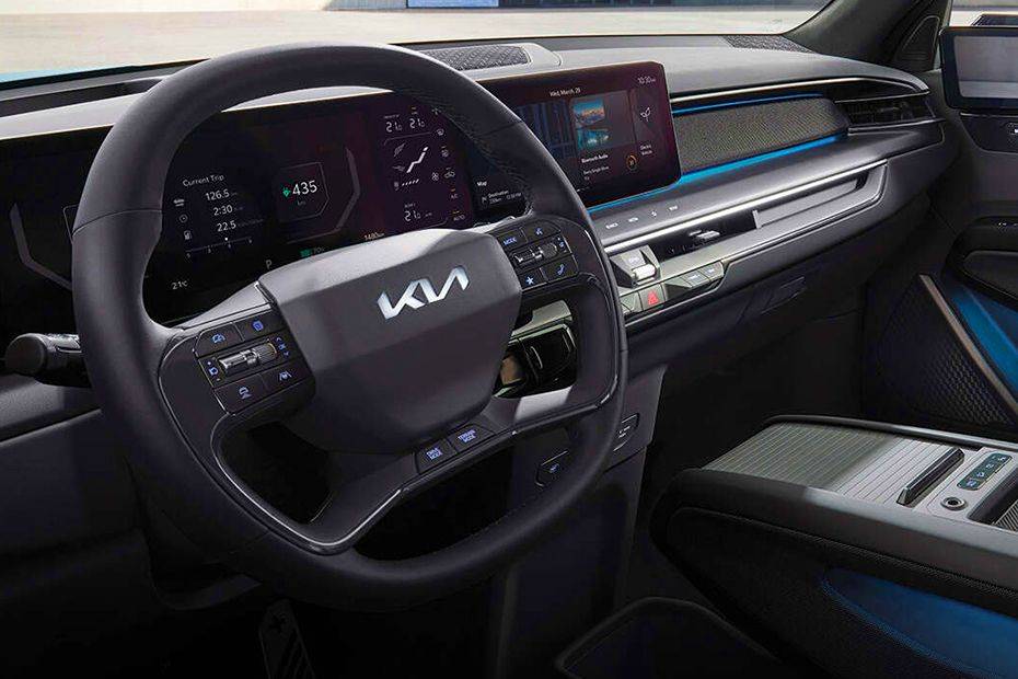 Full dashboard center Image of EV9