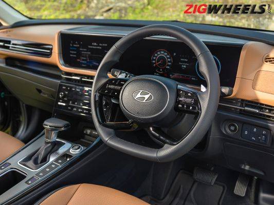 What Features Does The Hyundai Alcazar Offer?