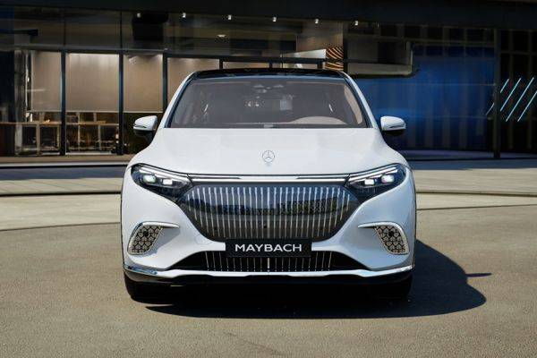 Front Image of Maybach EQS