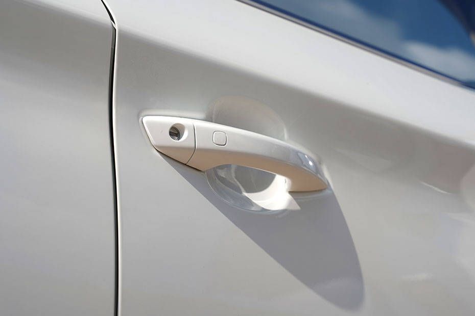 Door handles Image of eMAX 7