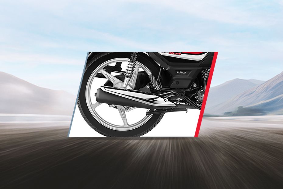 Exhaust View of CD 110 Dream