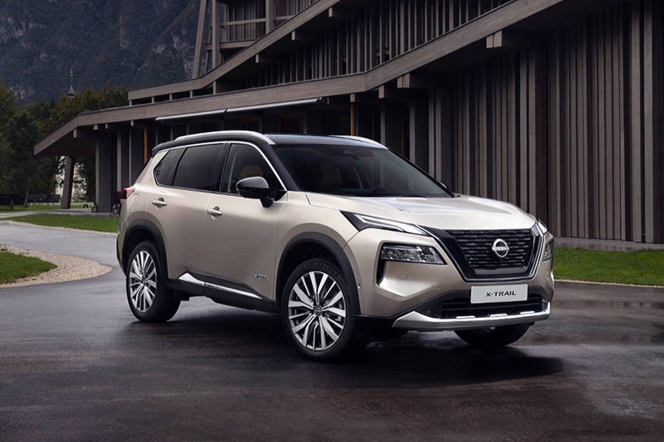 Front 1/4 left Image of X-Trail