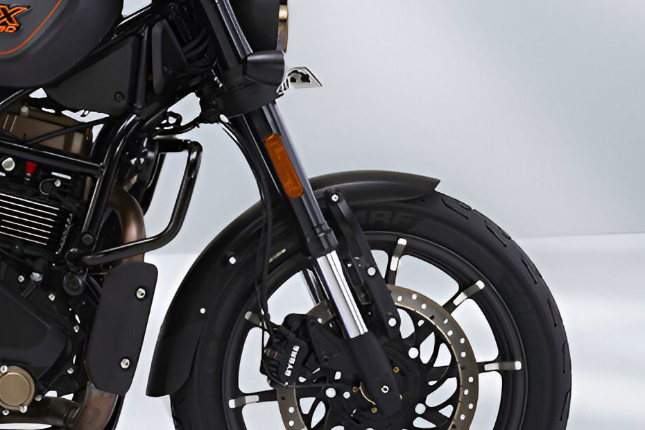 Front Mudguard & Suspension of X440