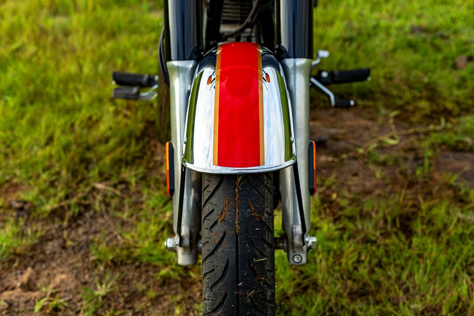 Front Mudguard & Suspension of Classic 350