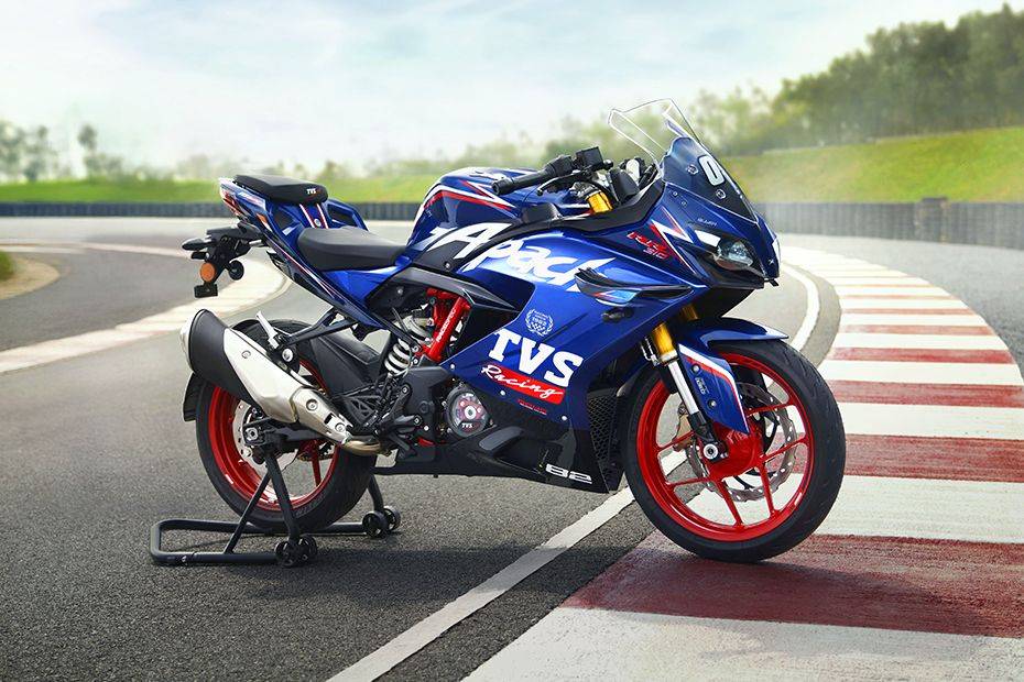 Front Right View of Apache RR 310