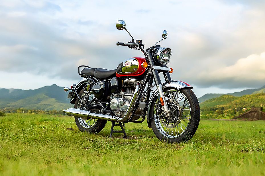 Front Right View of Classic 350