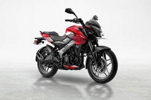 Front Right View of Pulsar NS200
