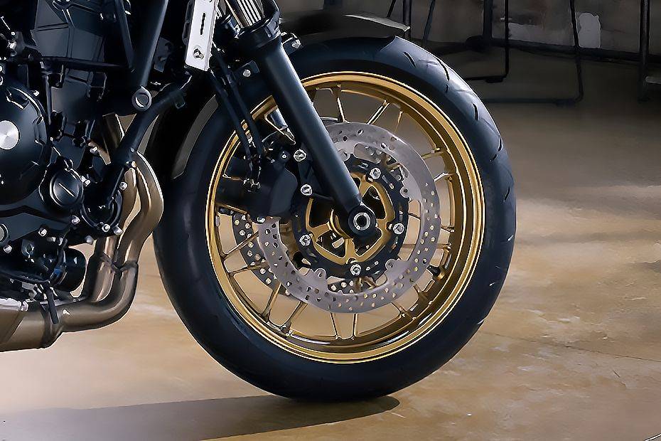 Front Tyre View of Z650RS