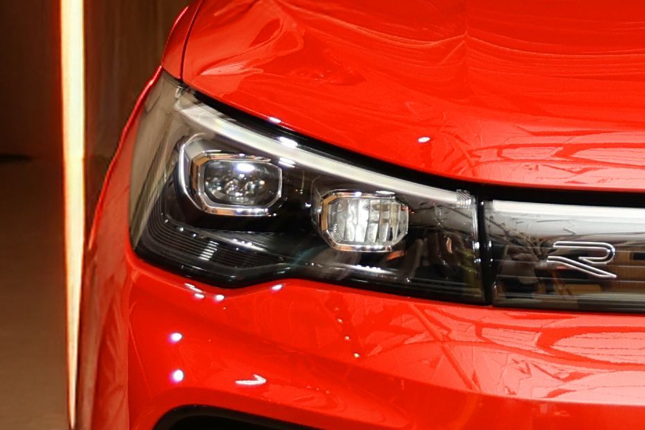 Headlamp Image of Tiguan R-Line
