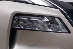 Headlamp Image of X-Trail