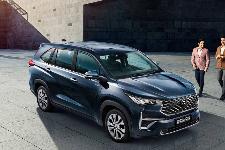 Toyota Innova Hycross ZX Hybrid - On Road Price, RTO