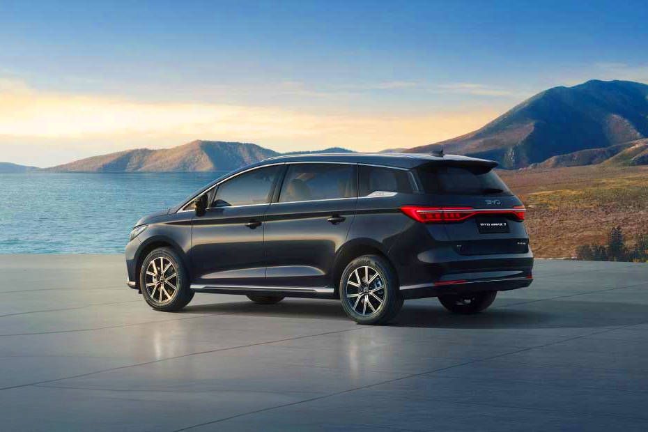 Rear 3/4 left Image of eMAX 7