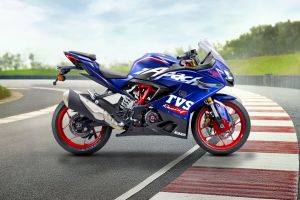 Right Side View of Apache RR 310