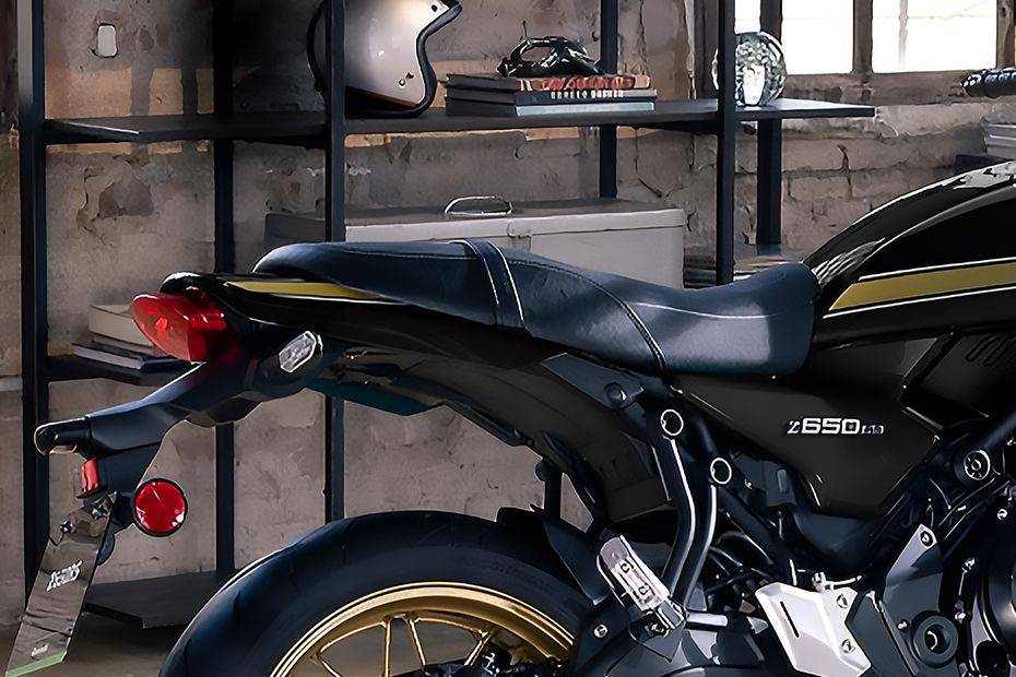 Seat of Z650RS