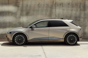 Side view Image of IONIQ 5