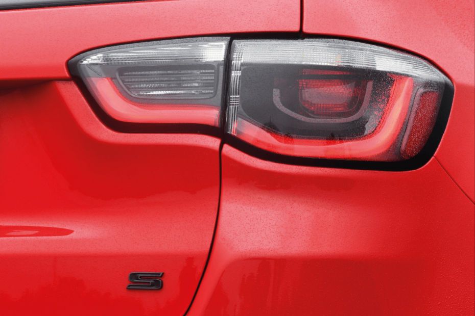 Tail lamp Image of Compass