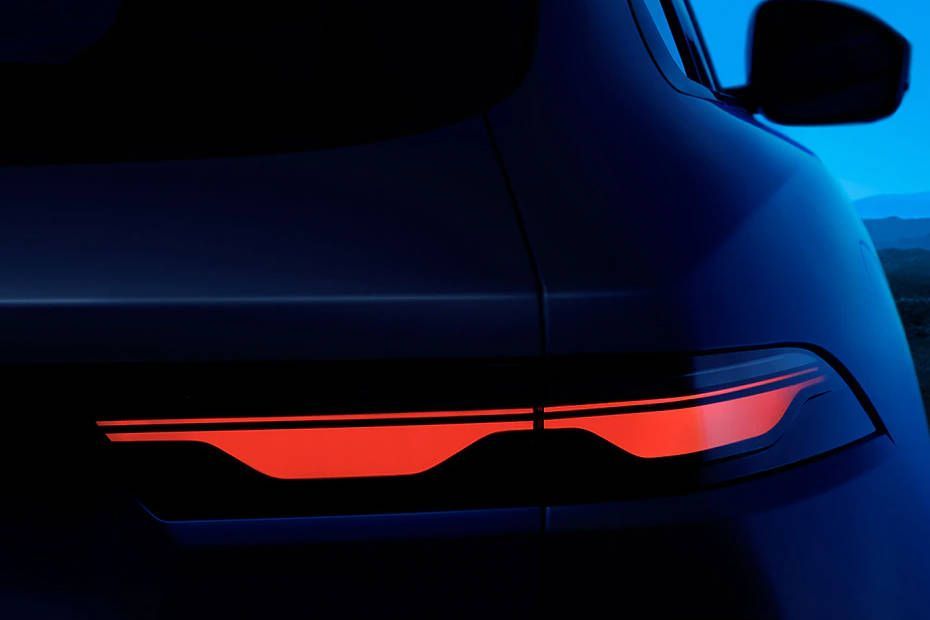 Tail lamp Image of F-Pace