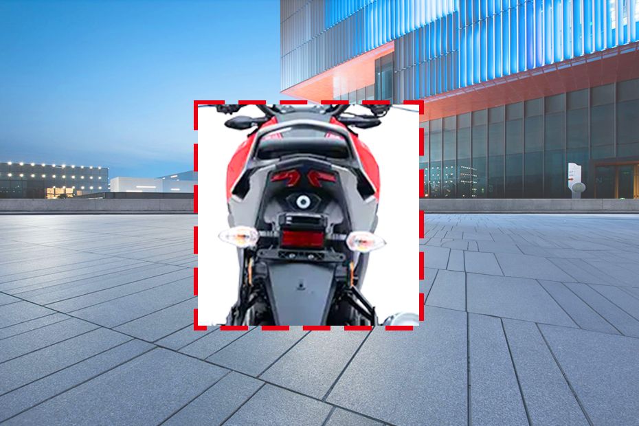 Tail Light of Raider