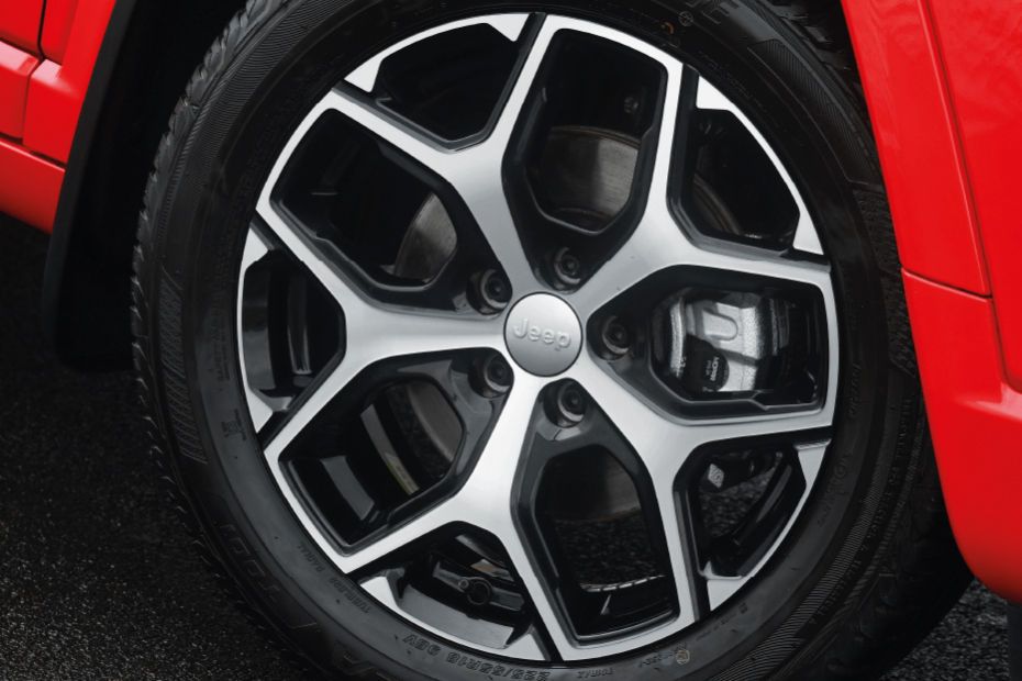 Wheel arch Image of Compass