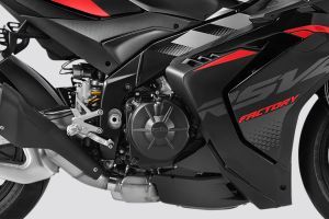Engine of RSV4