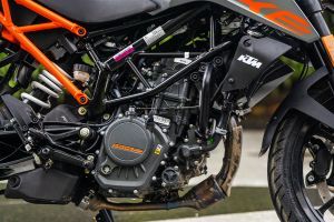 Engine of 160 Duke