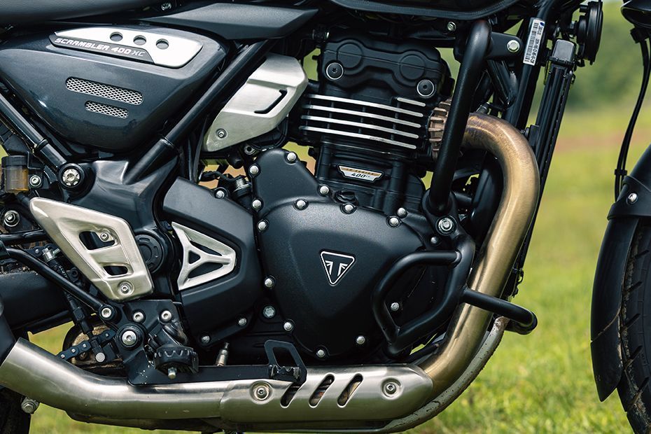 Engine of Scrambler 400 XC