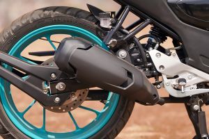 Exhaust View of 2025 FZ-S Fi