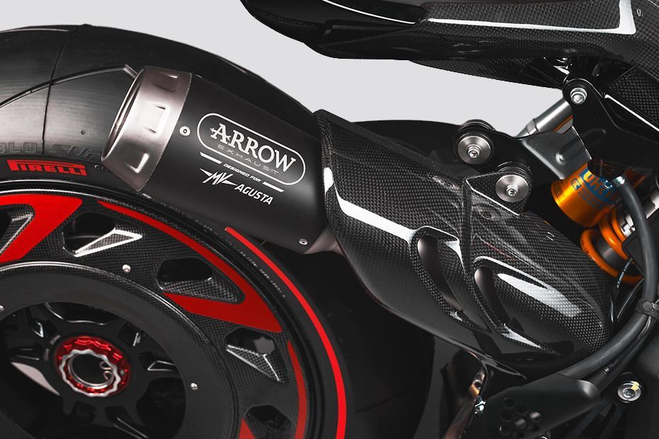 Exhaust View of Rush 1000