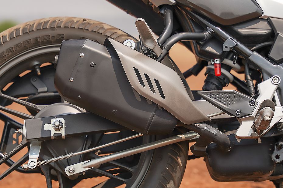 Exhaust View of Xtreme 125R