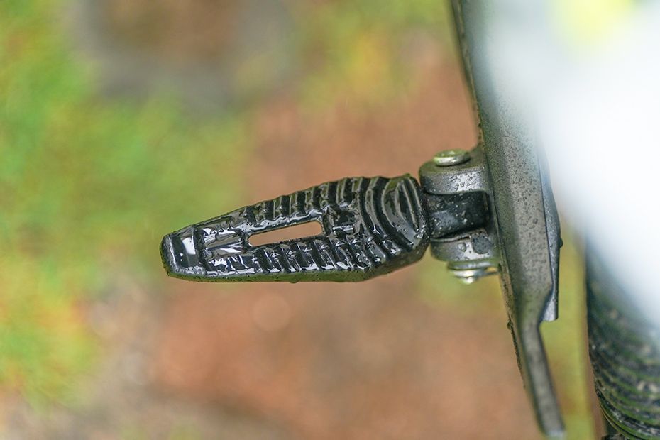 Foot Rest View of Aera