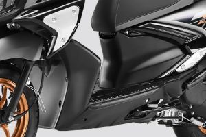 Foot Space View of RayZR 125 Fi Hybrid