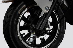 Front Brake View of Knight Plus